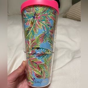 Lilly Pulitzer Pink Blue Green Floral Leaves Plastic Travel Tumbler